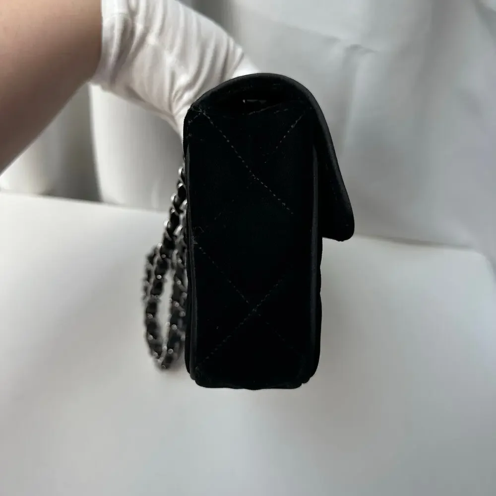 Chanel Matelassé CC Black Velvet East West Baguette Flap Bag SHW 05/06